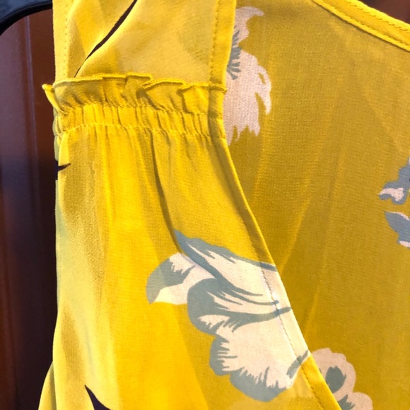 Cabi Dazzle Top Tank Size Small NWT - Picture 2 of 5